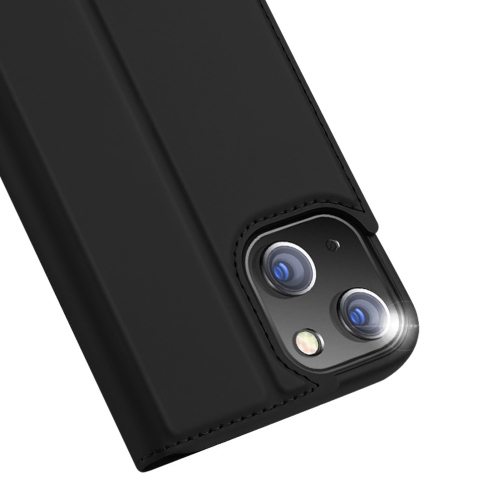 Skin Pro Series Apple iPhone 13 - Musta