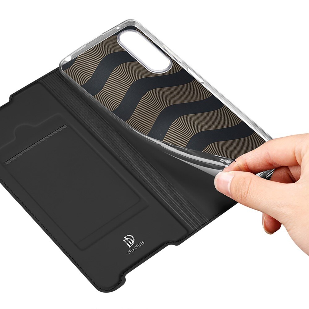 Skin Pro Series Sony Xperia 10 IV - Musta