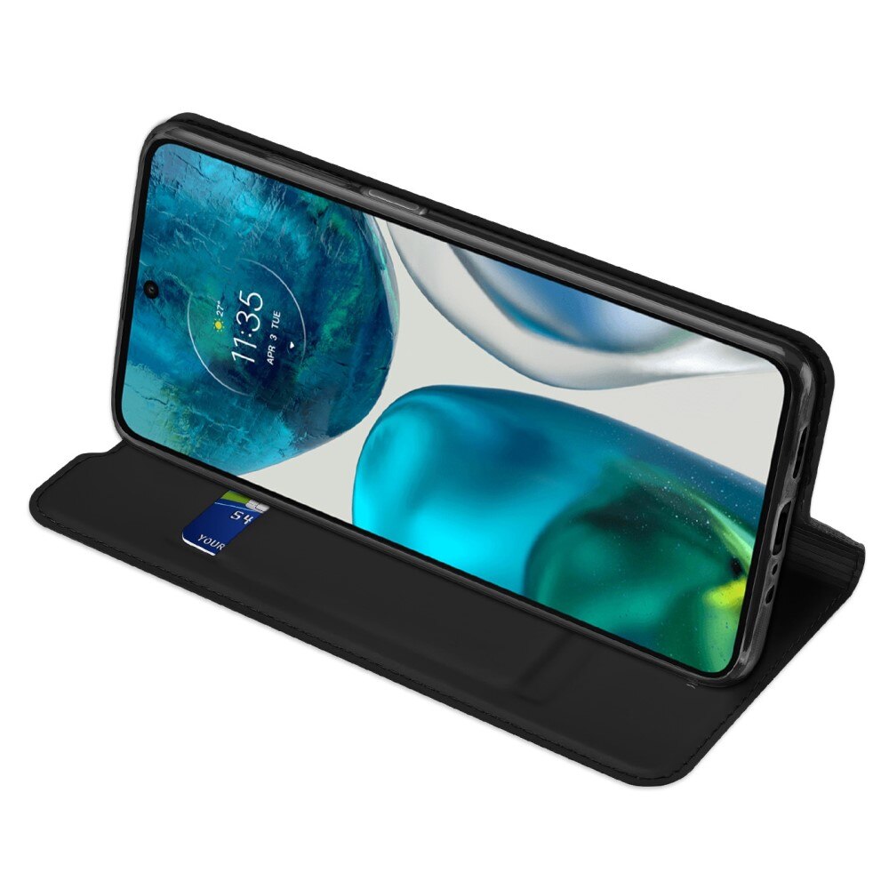 Skin Pro Series Motorola Moto G82/Moto G52 - Musta