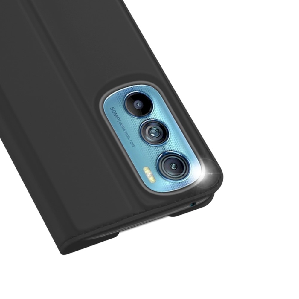 Skin Pro Series Motorola Edge 30 - Musta