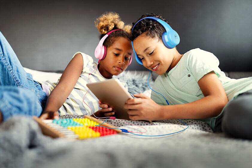 Moto JR300 On-Ear Wireless Lasten Kuulokkeet vaaleanpunainen