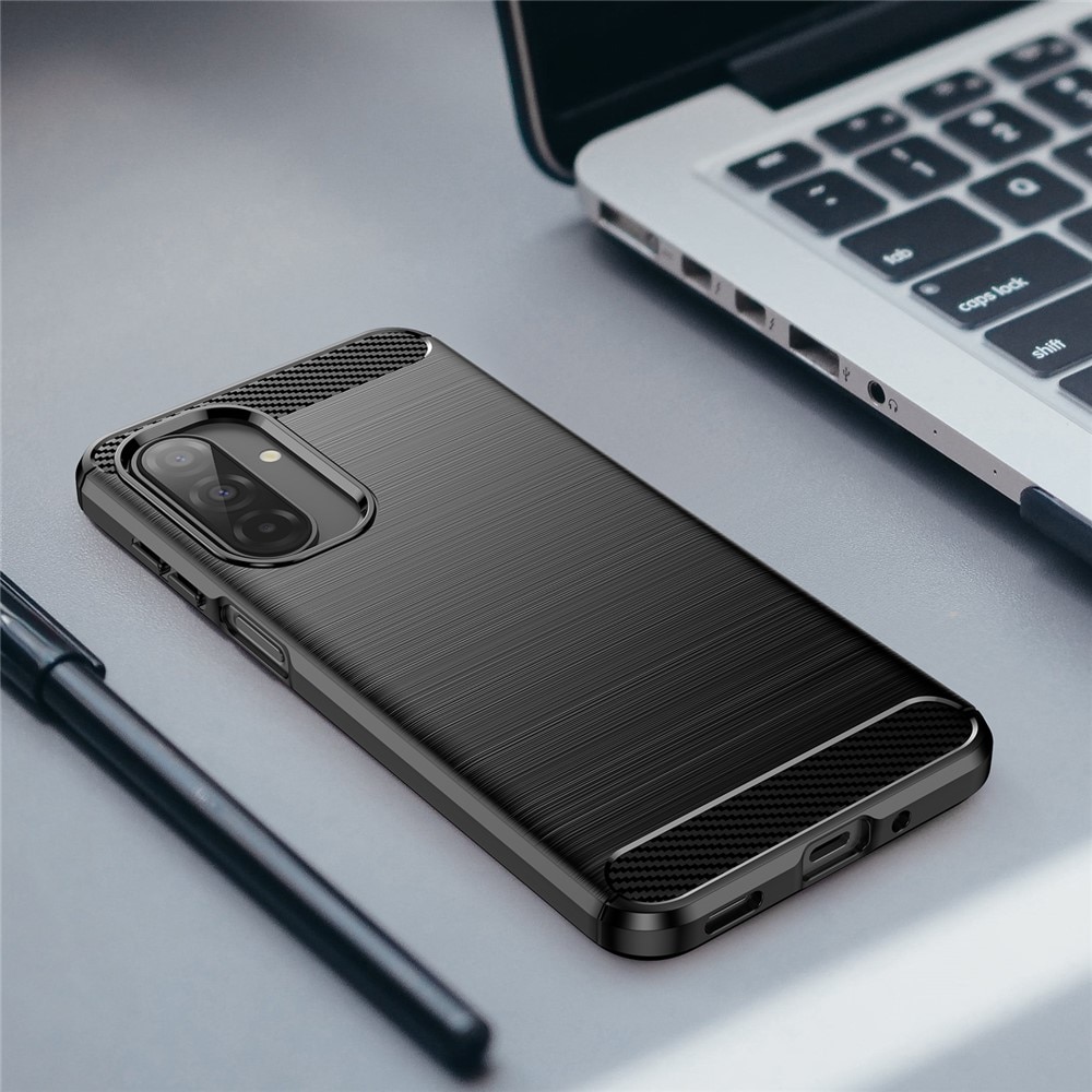 Samsung Galaxy A17 Kuori TPU Brushed Musta