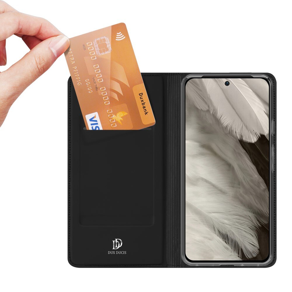 Skin Pro Series Google Pixel 8 - Musta