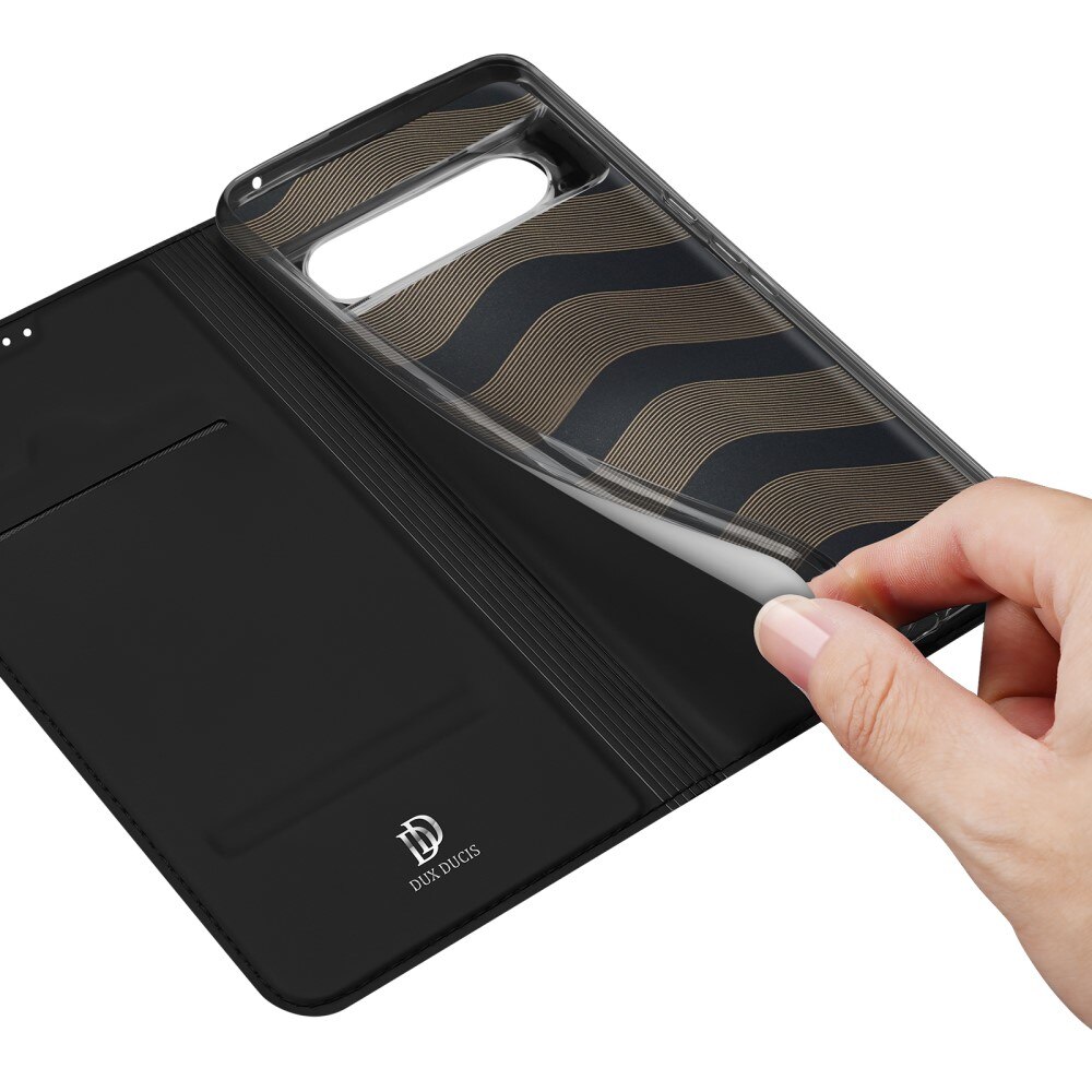 Skin Pro Series Google Pixel 8 - Musta