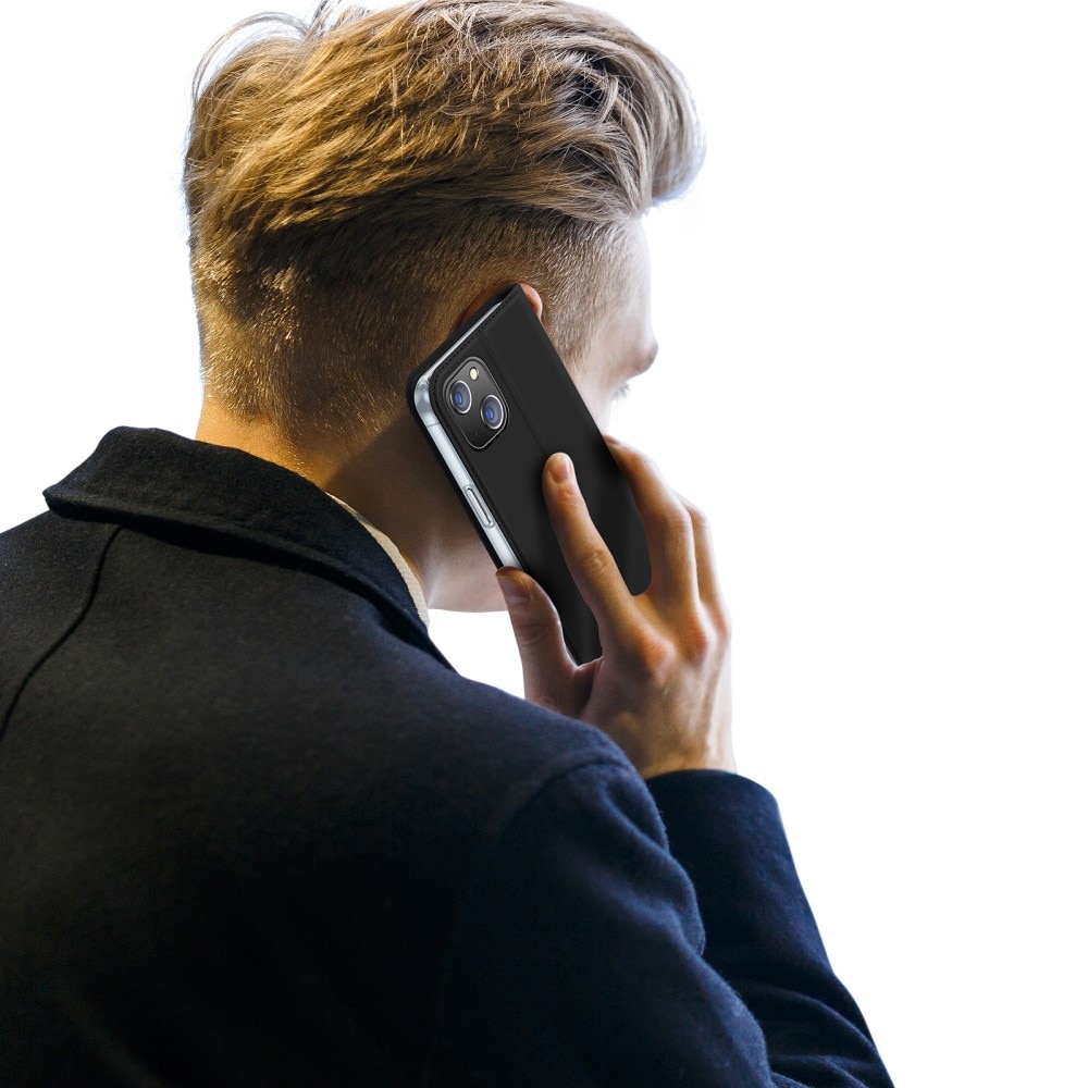 Skin Pro Series iPhone 15 - Musta