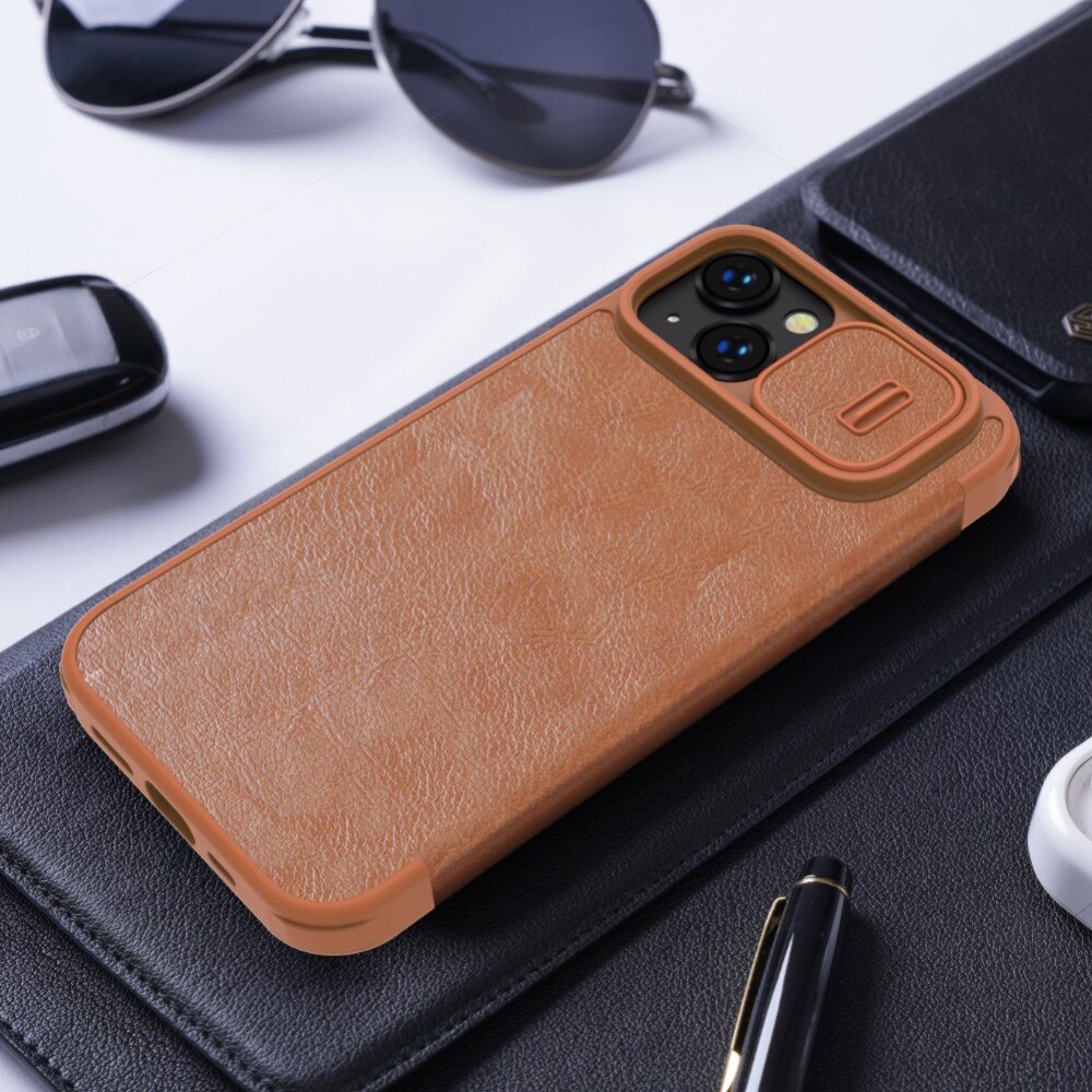 Qin Pro Camshield iPhone 14 Brown