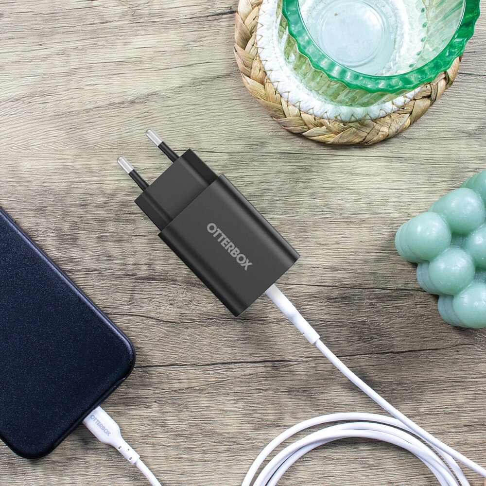 Seinälaturi USB-C 30W PD Black