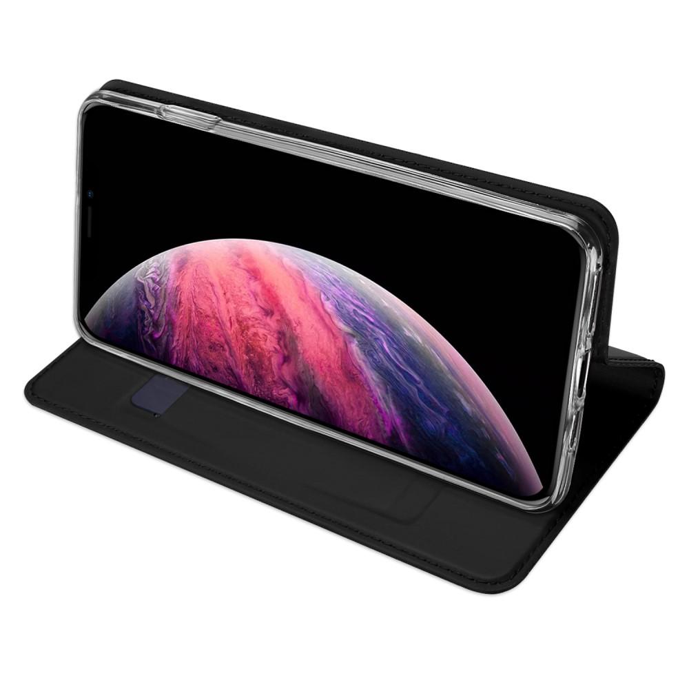 Skin Pro Series Apple iPhone 11 - Musta